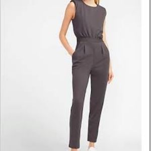 NWT grey padded shoulder jumpsuit by Express - size L